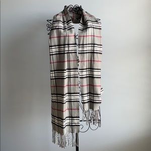 BUNDLE of scarves